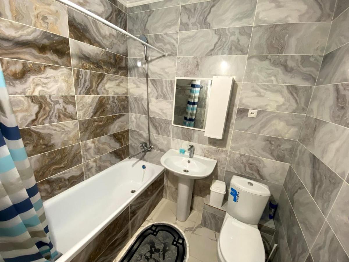 Medinahotelkz, #69, вид на горы и закат, до арбата 15 мин пешком, Halal