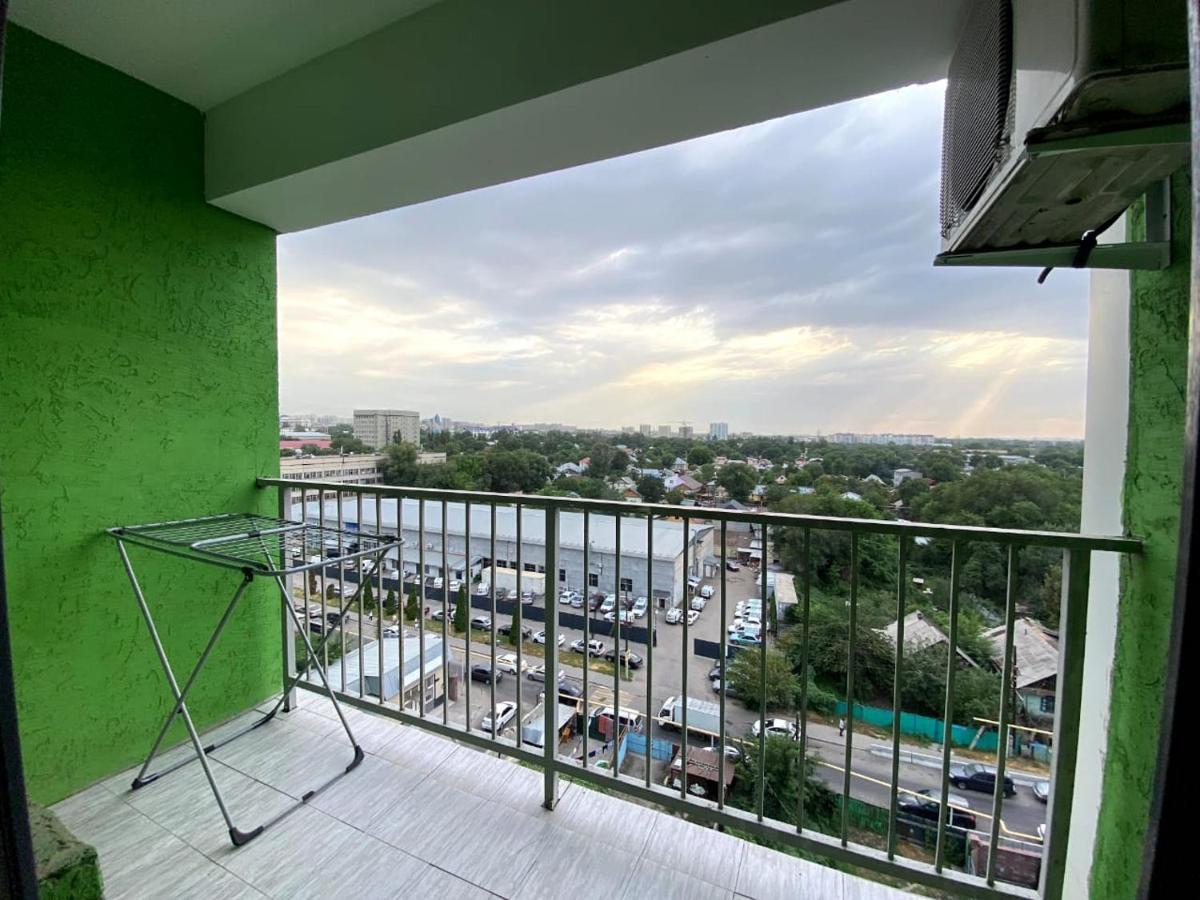 Medinahotelkz, #69, вид на горы и закат, до арбата 15 мин пешком, Halal Almaty